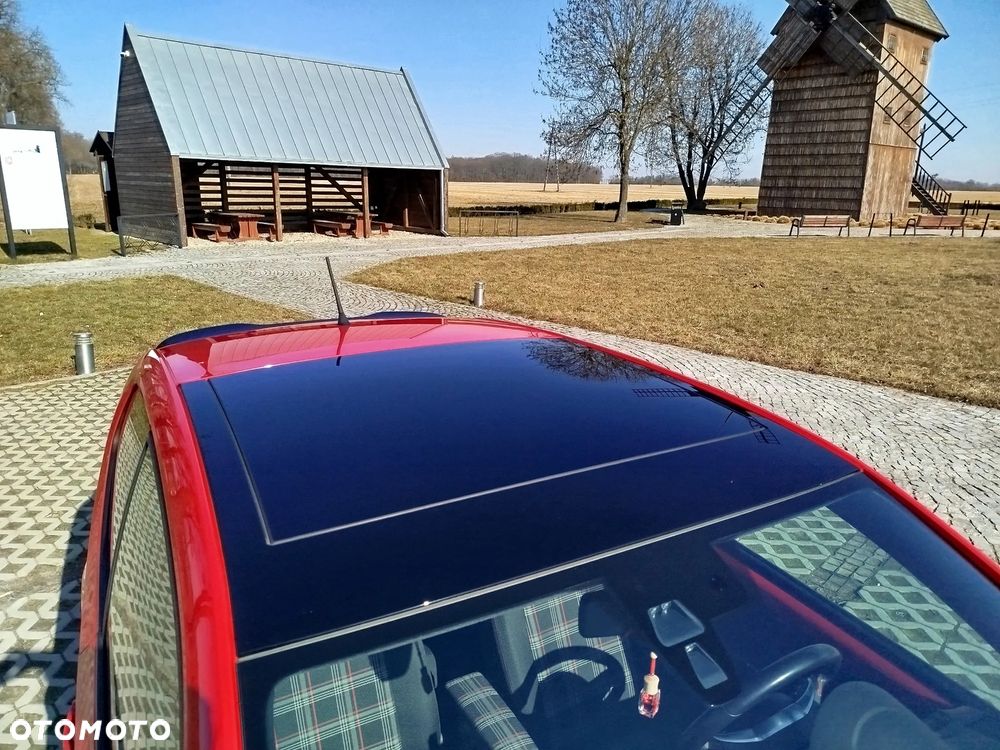 Volkswagen up! GTI - 3