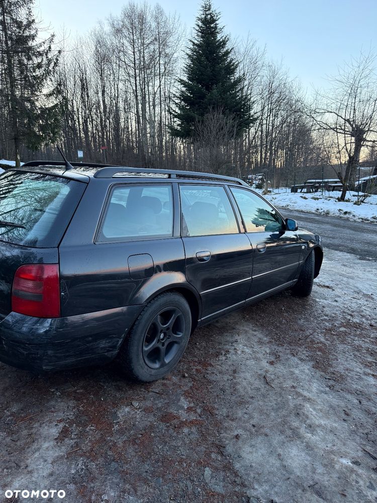 Audi A4 Avant 1.8 - 10