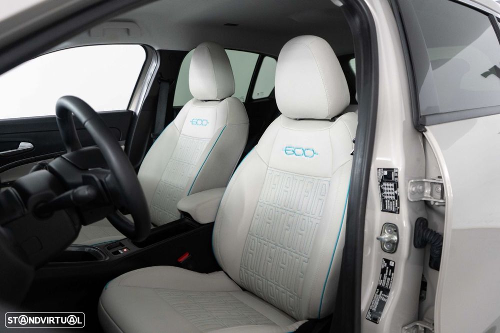 Fiat 600 1.2 Hybrid La Prima - 8