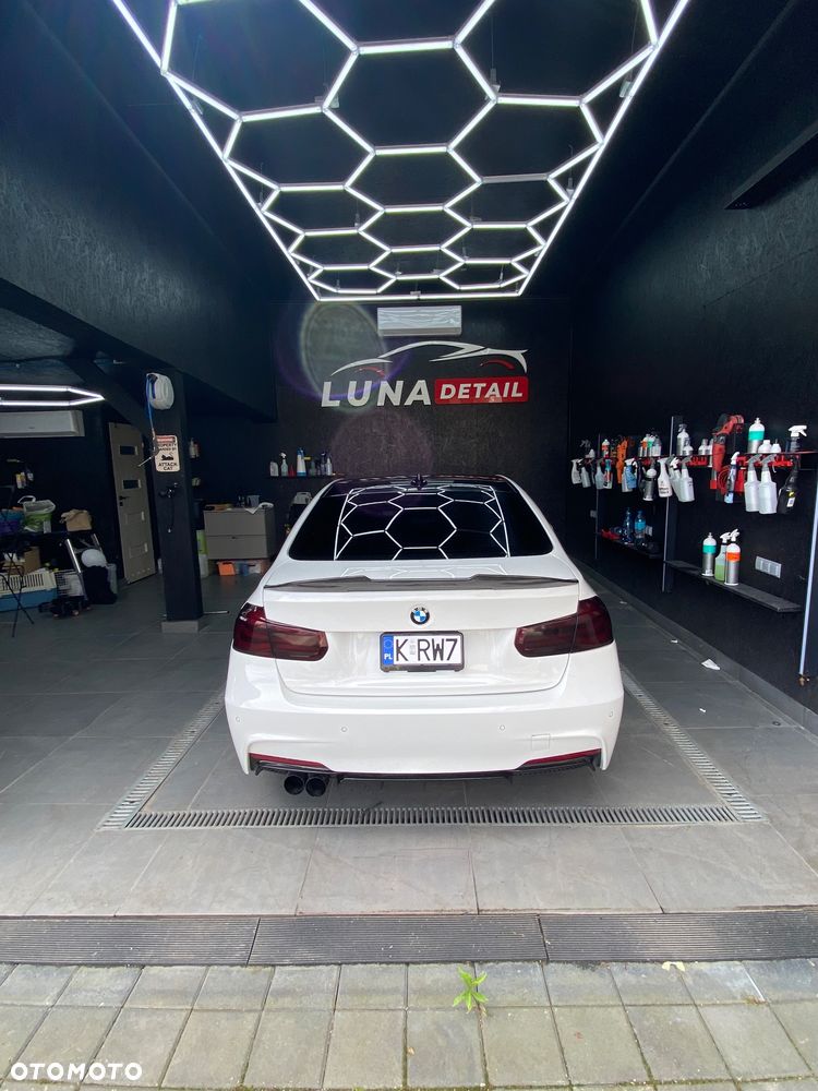 BMW Seria 3 330i xDrive Edition Luxury Line Purity - 6