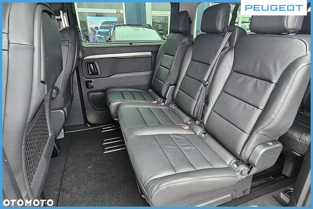 Peugeot Traveller - 16