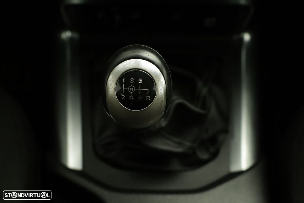 Mercedes-Benz classe-x 250 d power 4-matic - 12