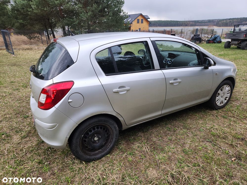 Opel Corsa 1.2 16V Enjoy - 4