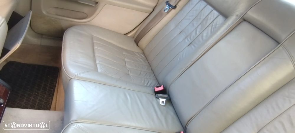 Audi A8 - 5