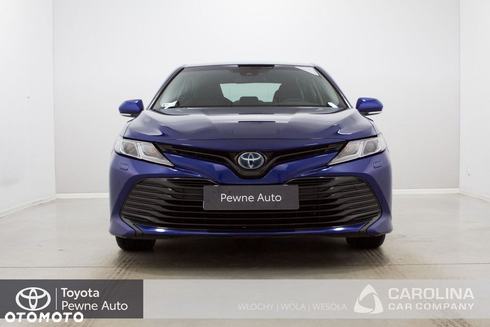 Toyota Camry - 19