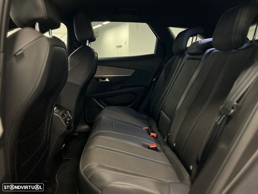 Peugeot 3008 1.6 Hybrid GT Pack e-EAT8 - 11