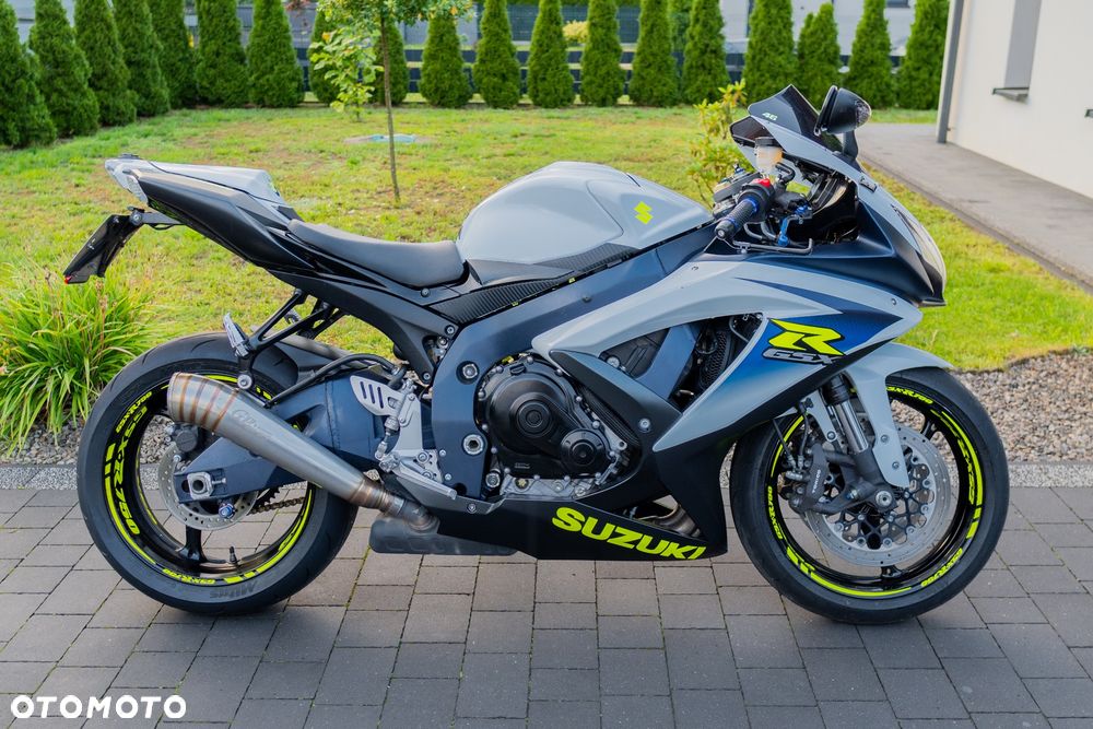 Suzuki GSX-R - 2