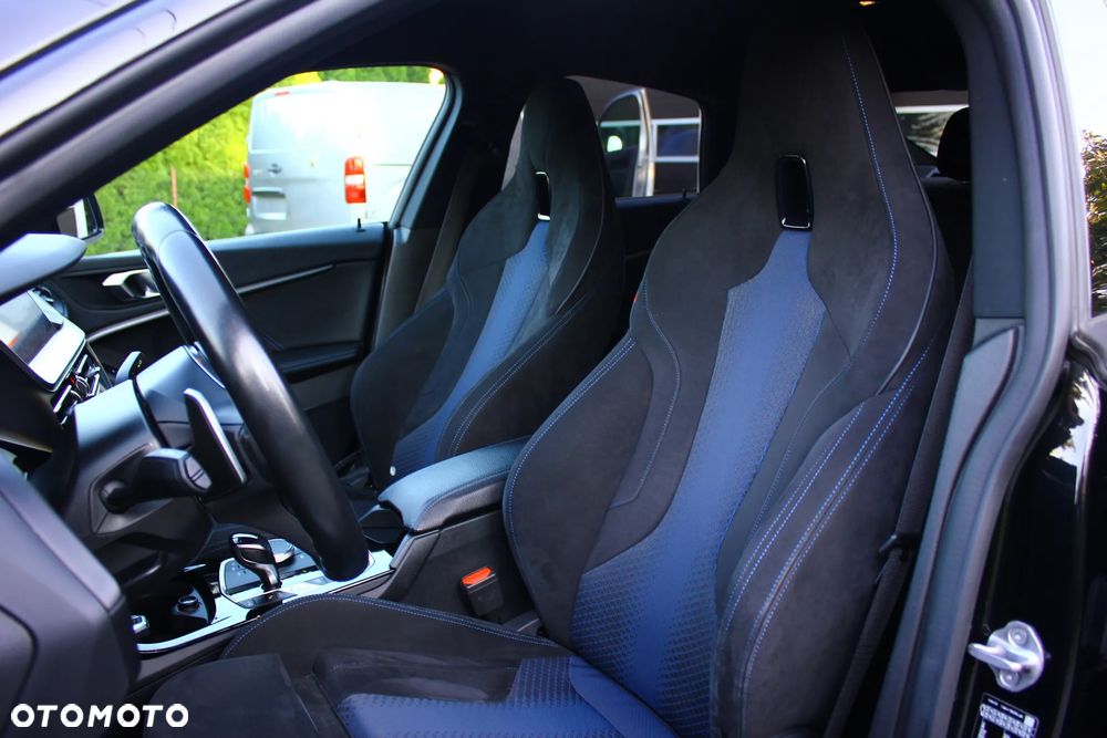 BMW Seria 2 218d M Sport sport - 25