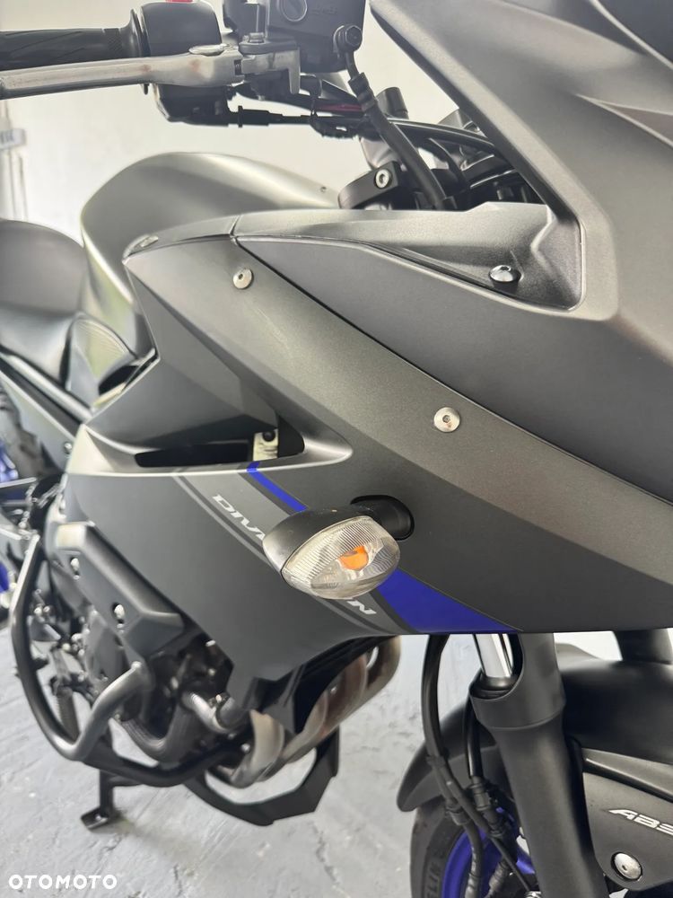 Yamaha XJ - 15