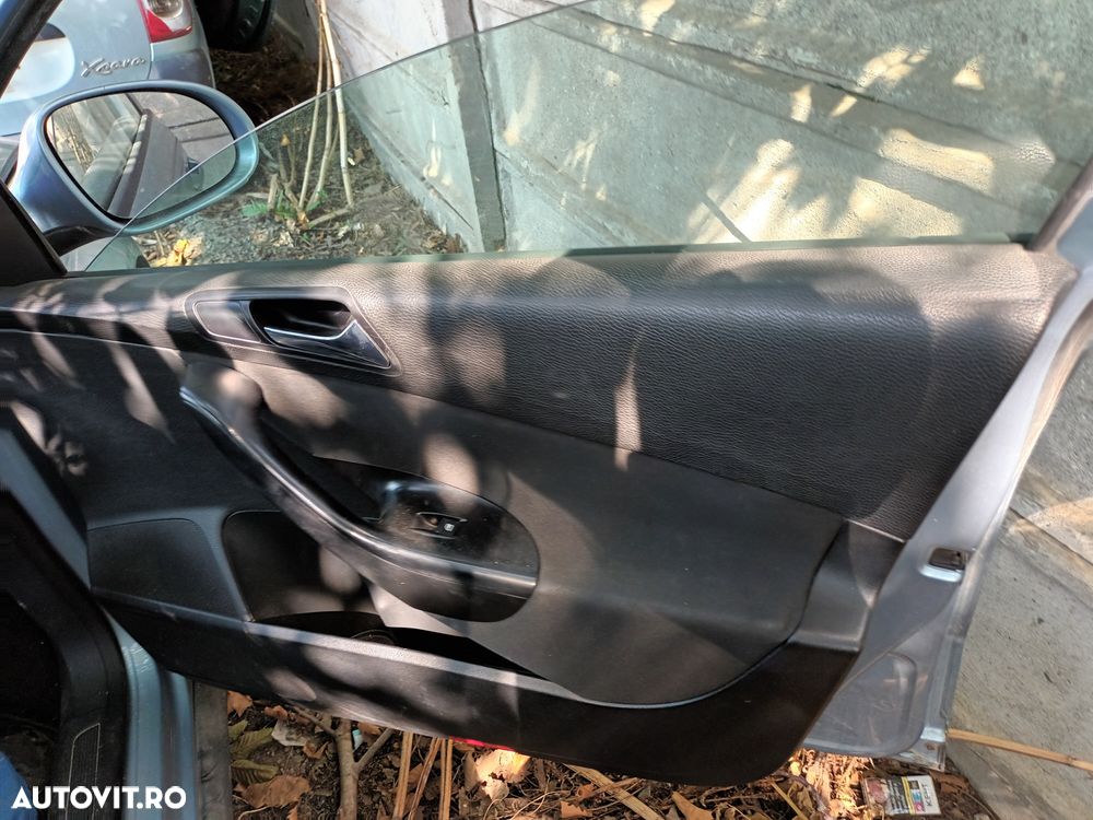 Dezmembrari  VW PASSAT B6  2005  > 2010 2.0 TDI Motorina - 21