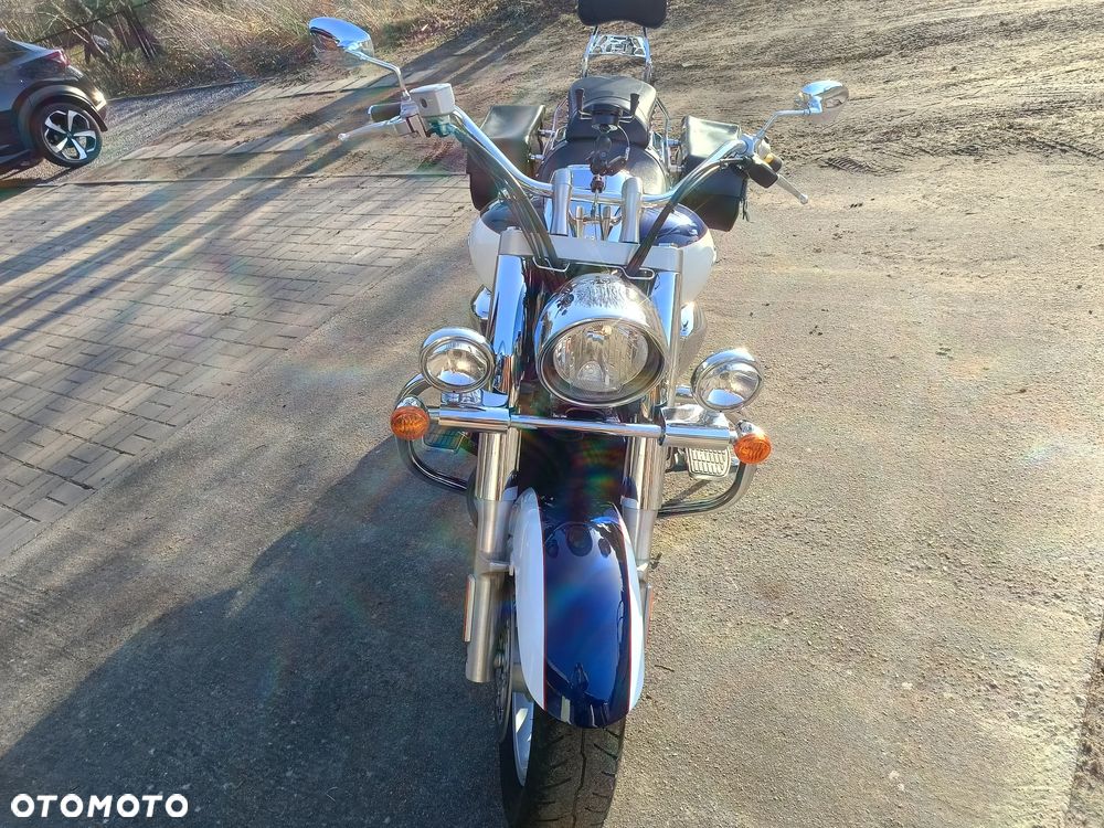 Suzuki Boulevard - 13