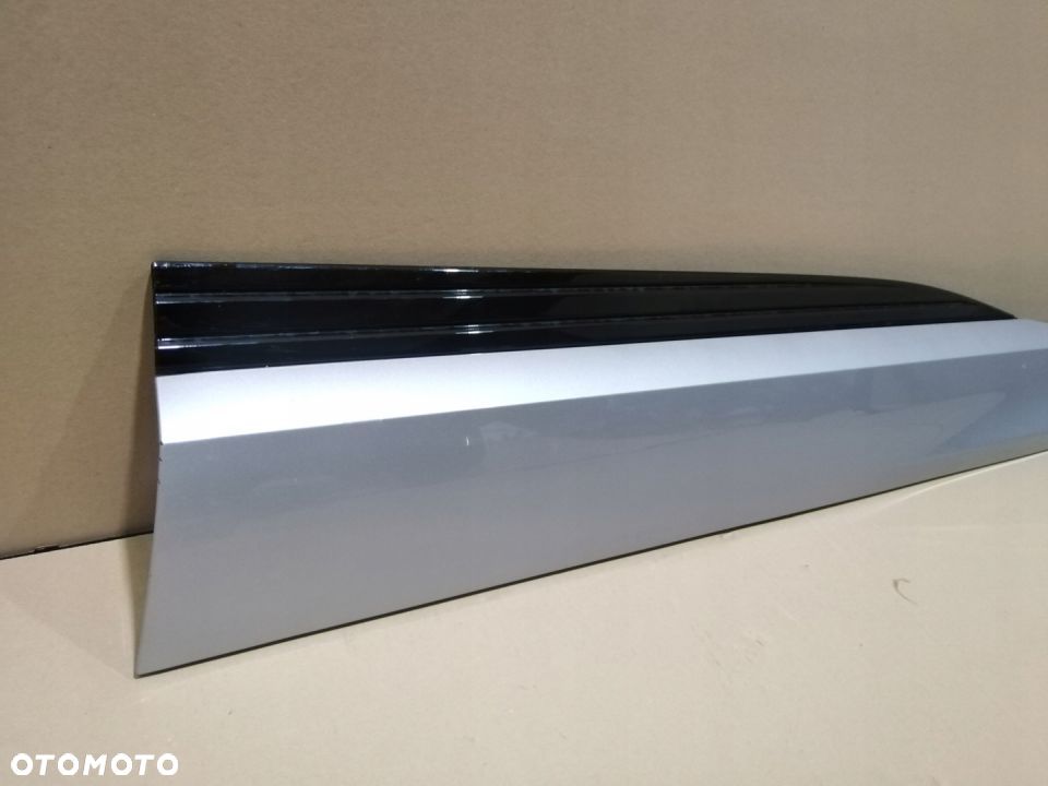 LISTWA DRZWI PRAWA AUDI E-TRON 2020 4KE853060A - 2
