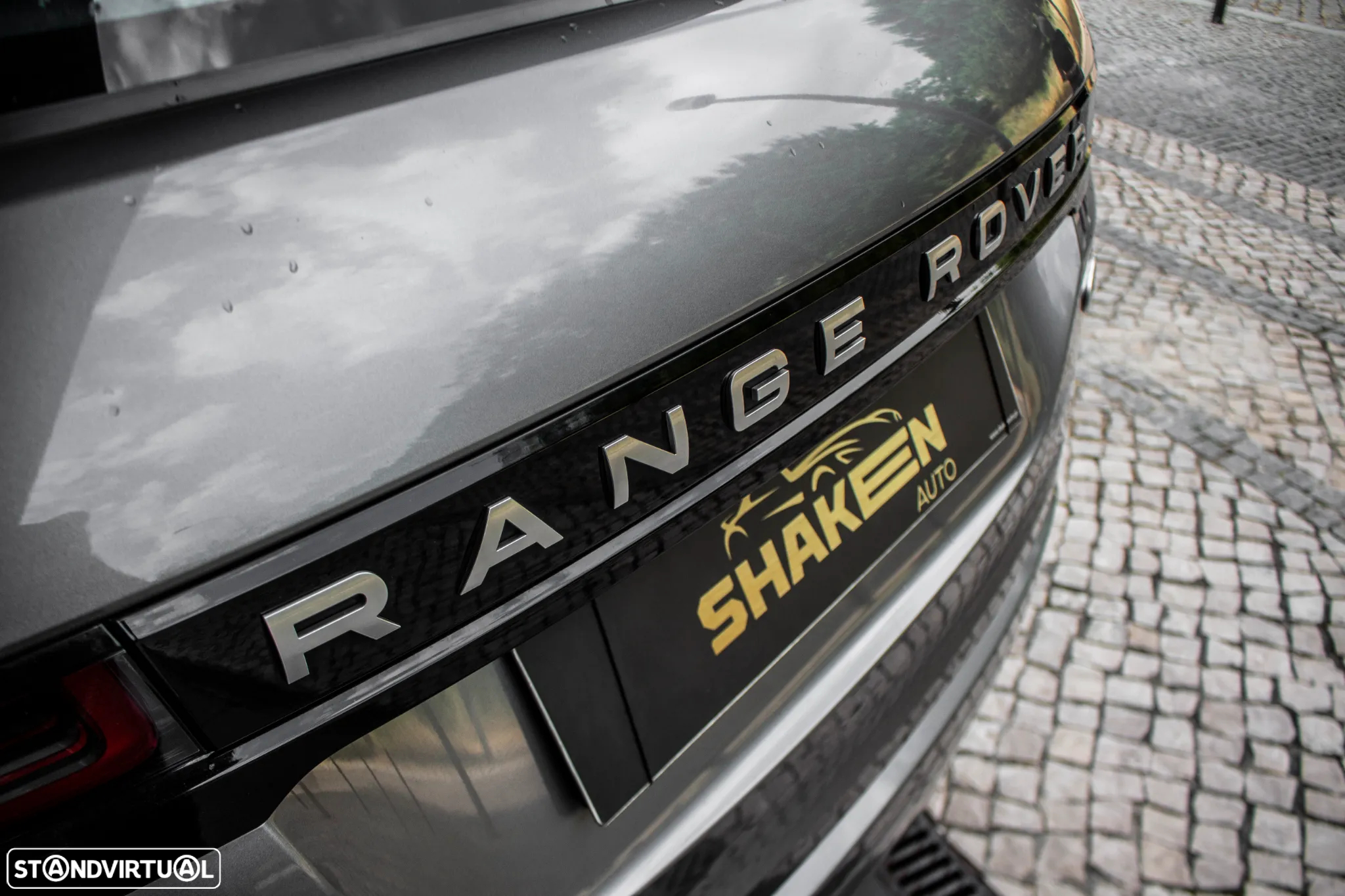 Land Rover Range Rover Evoque 2.0 D240 AWD Auto - 12