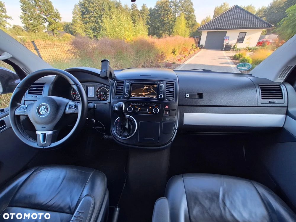 Volkswagen Multivan - 22