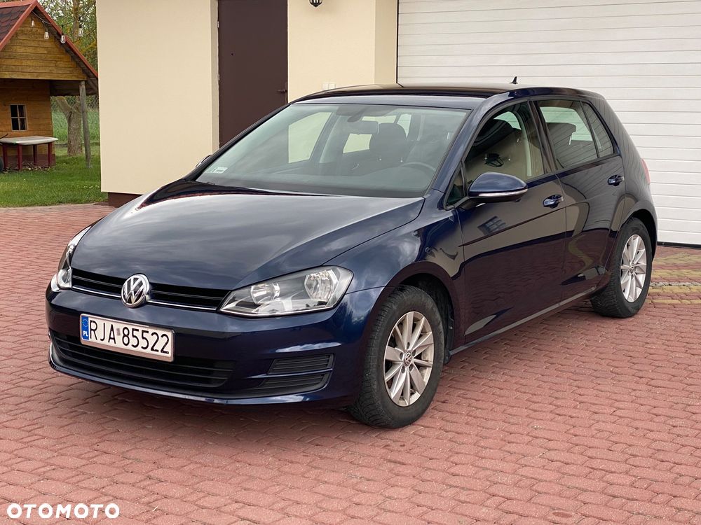 Volkswagen Golf - 1
