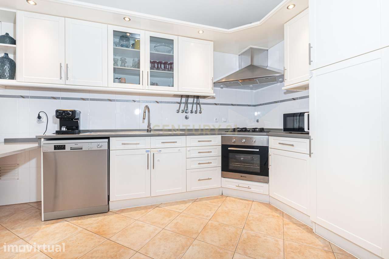 Moradia Bi-Familiar com Garagem de 100 m² | Quinta da Coutada, Vila Fr - Grande imagem: 5/23