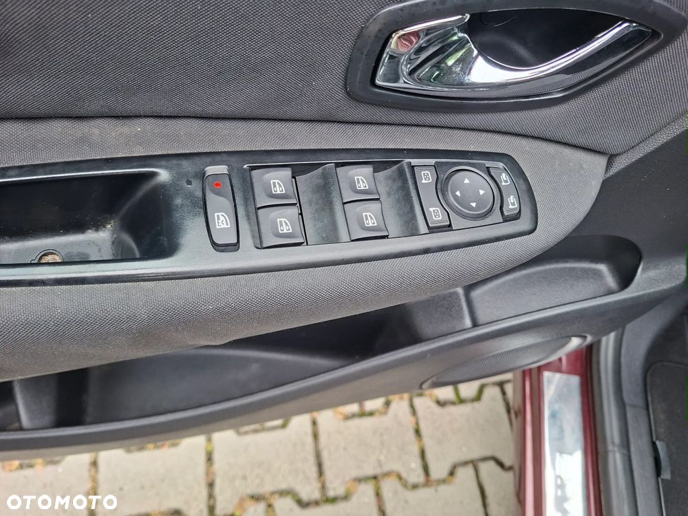 Renault Scenic 1.6 16V Limited - 26