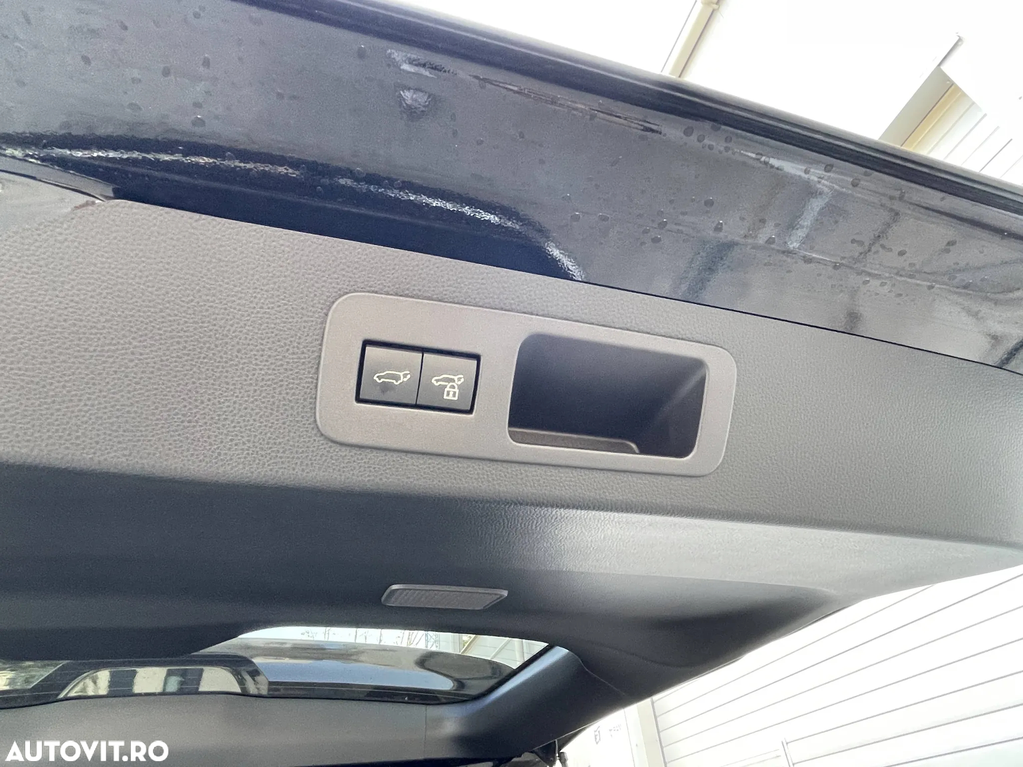 Toyota Land Cruiser 300 - 30