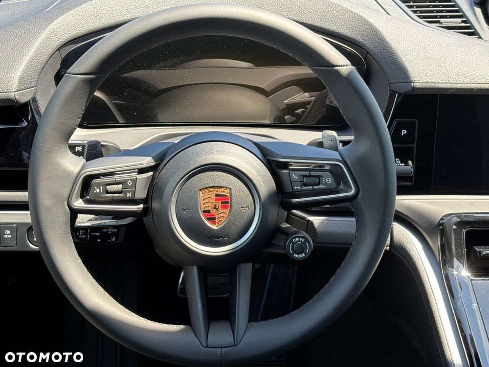 Porsche Panamera - 25