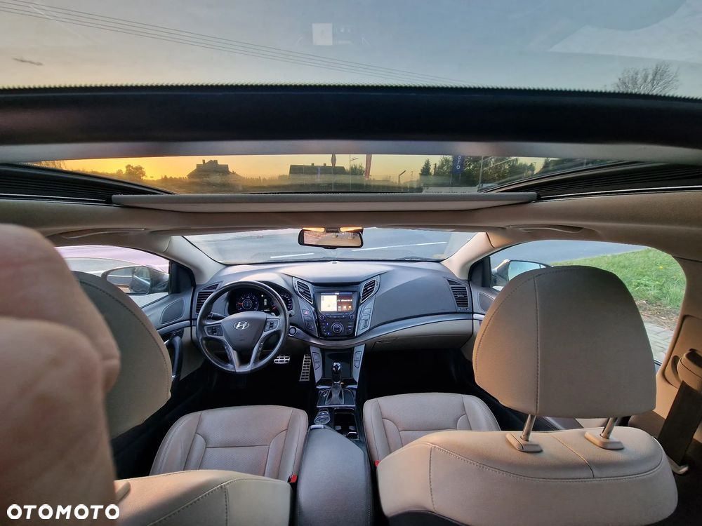 Hyundai i40 Kombi 1.7 CRDi DCT Premium - 9