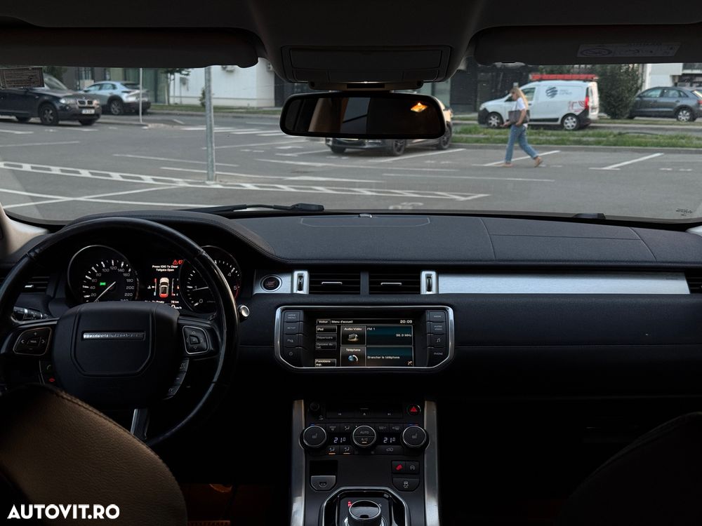 Land Rover Range Rover Evoque - 16