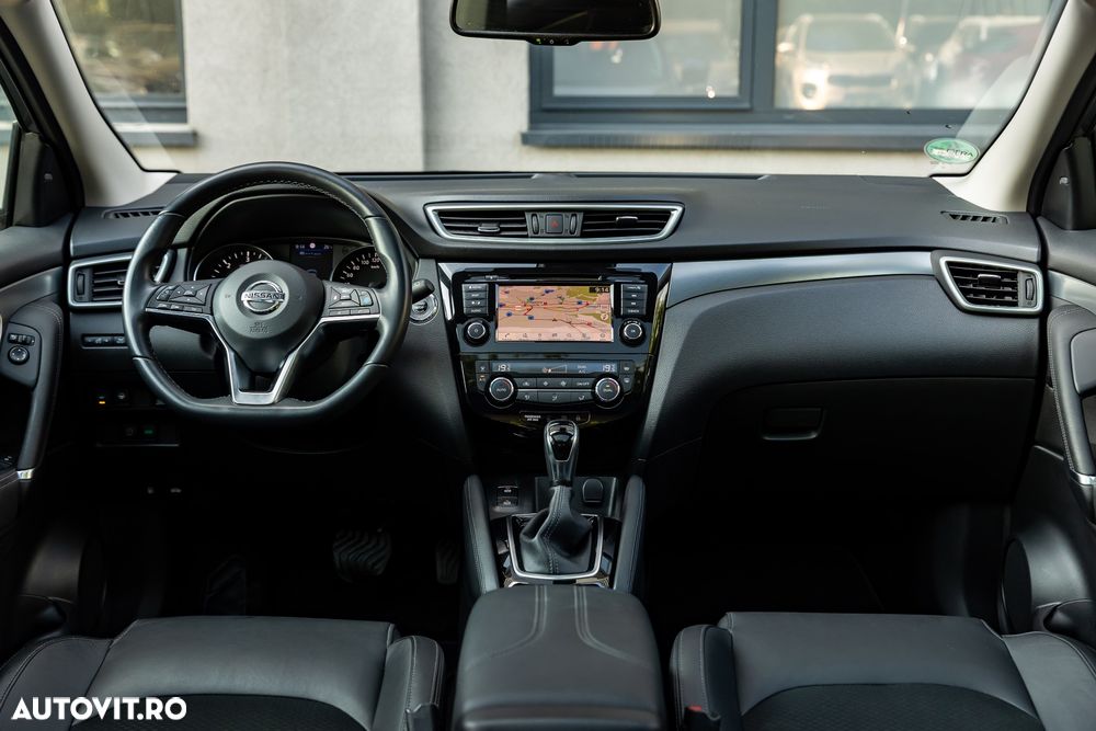 Nissan Qashqai 1.7 dCi Xtronic ALL-MODE 4x4i TEKNA - 12