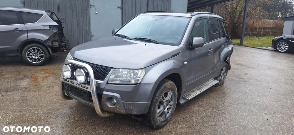 Suzuki GRAND VITARA II półka tył roleta bagażnika - 7