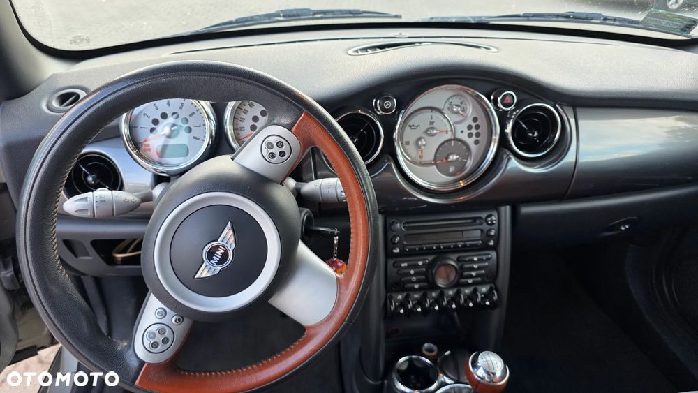 MINI Cooper S Sidewalk - 6