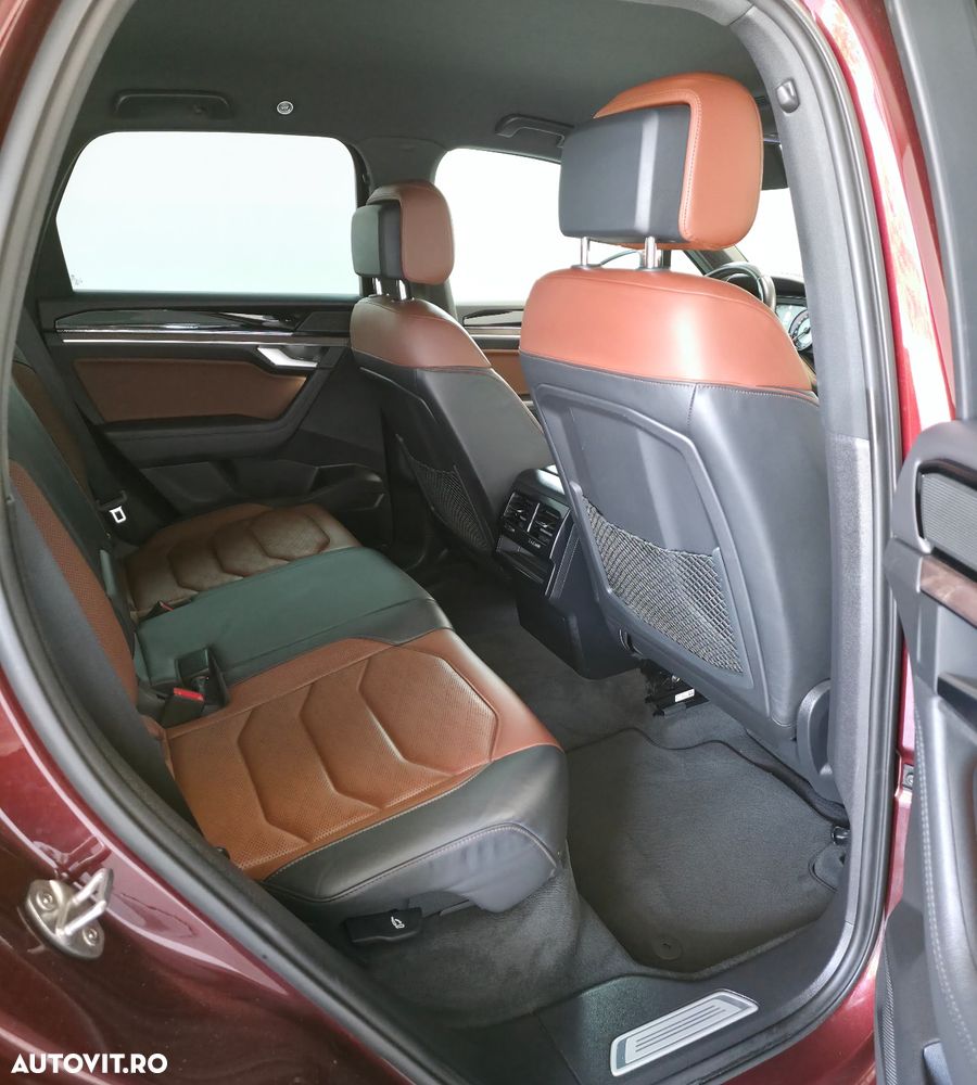 Volkswagen Touareg 3.0 V6 TDI 4Motion DPF Automatik Elegance - 23