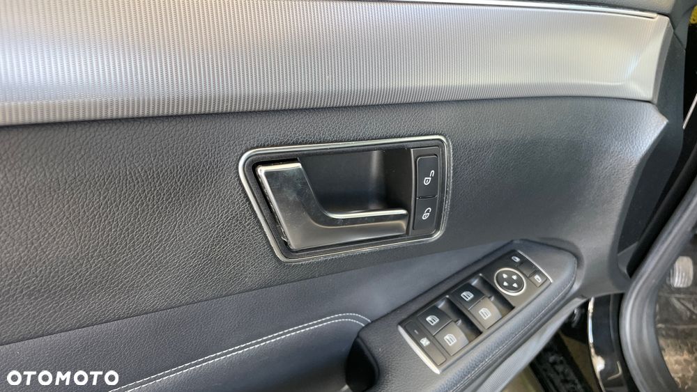 Mercedes-Benz Klasa E 220 BlueTEC 7G-TRONIC Avantgarde - 15