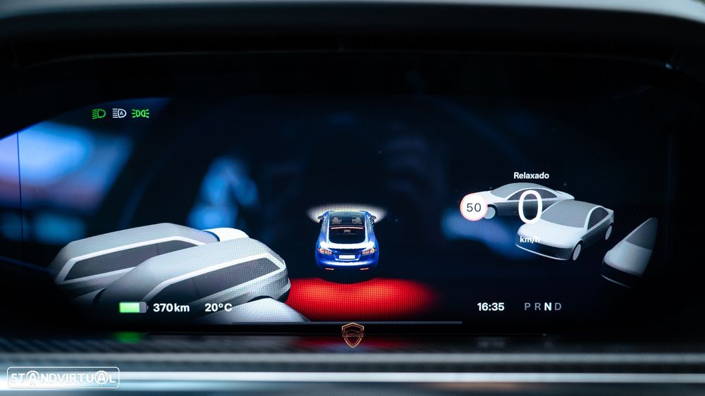 Tesla Model S Plaid AWD - 27