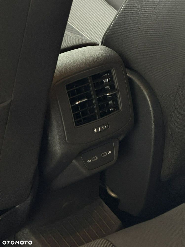 Volkswagen T-Roc - 20