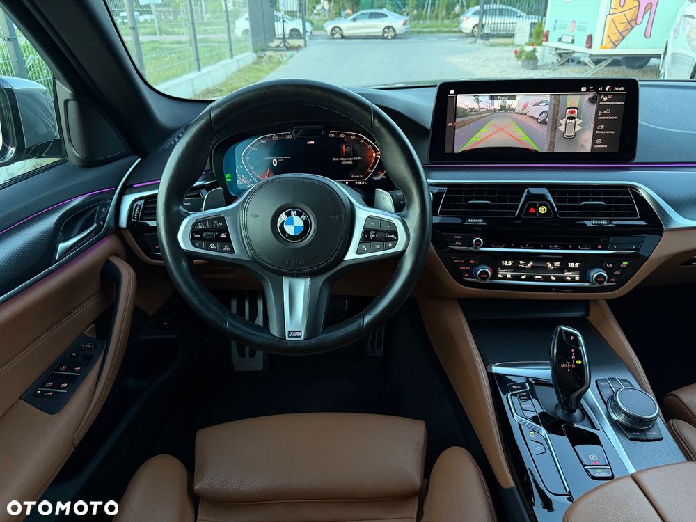 BMW Seria 5 530d xDrive M Sport Edition - 16