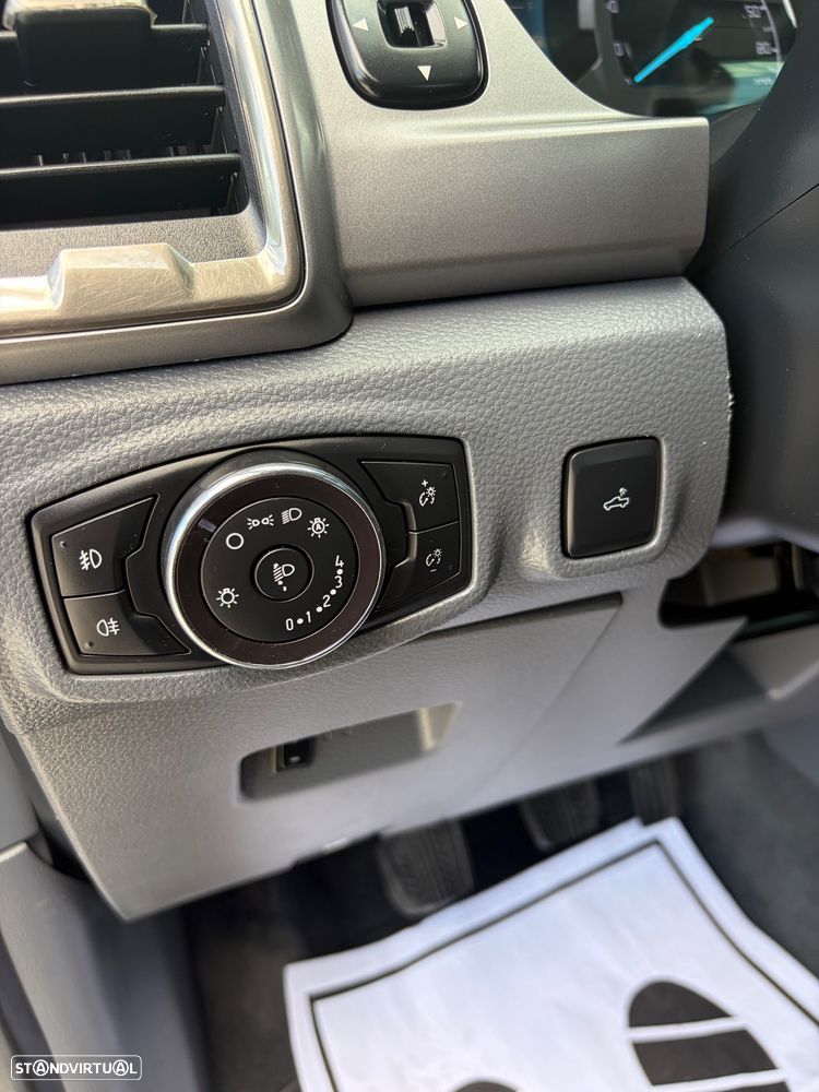 Ford Ranger Limited - 12
