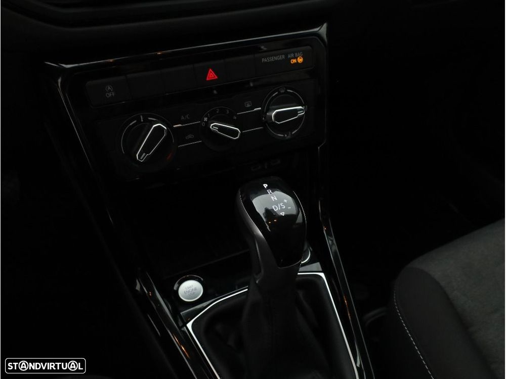 VW T-Cross 1.0 TSI Life DSG - 19