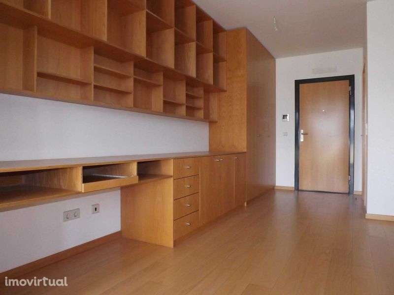 Arrenda-se T0 na Quinta da Portela, Coimbra - Grande imagem: 2/6