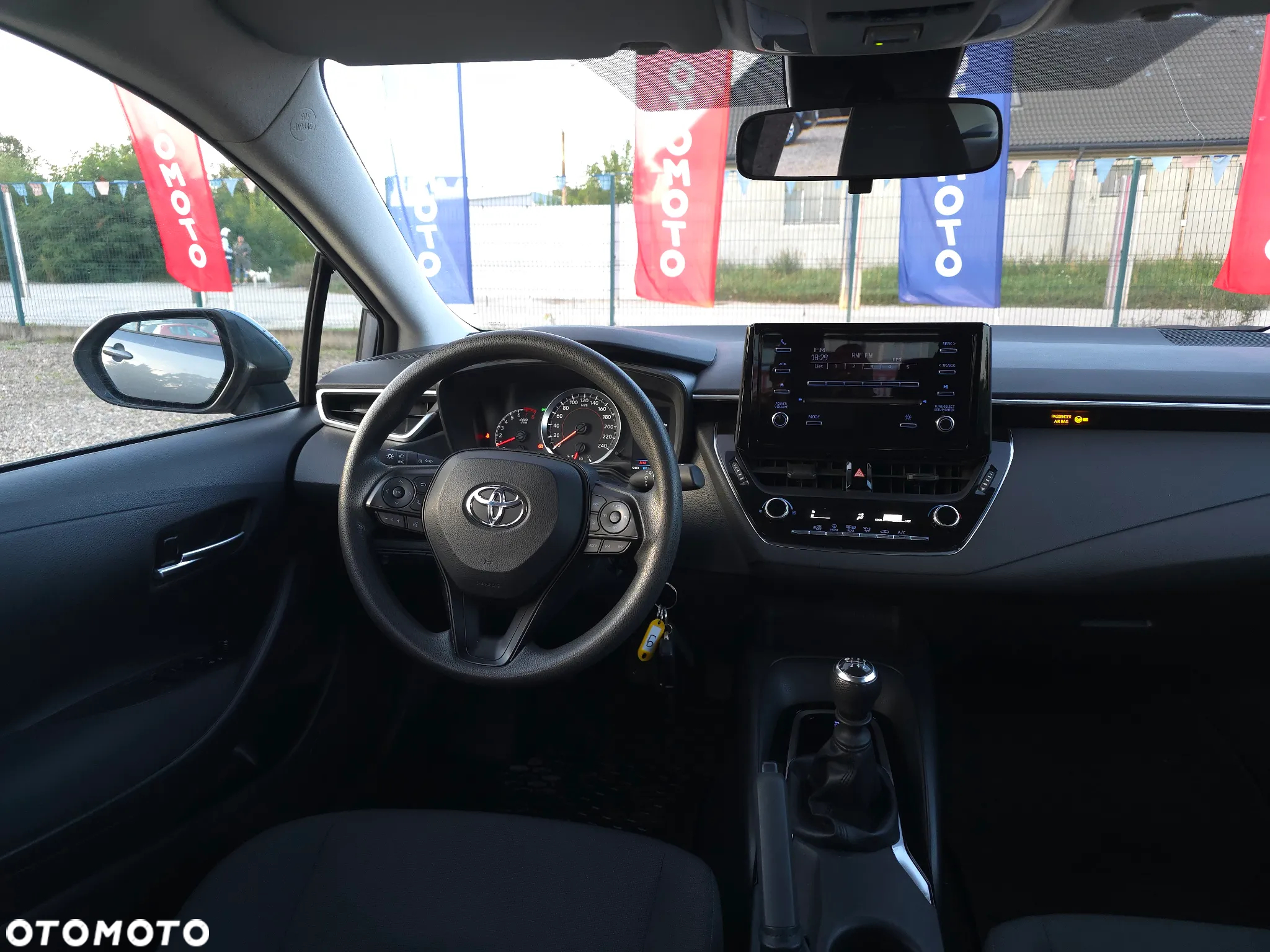 Toyota Corolla 1.6 Active - 36