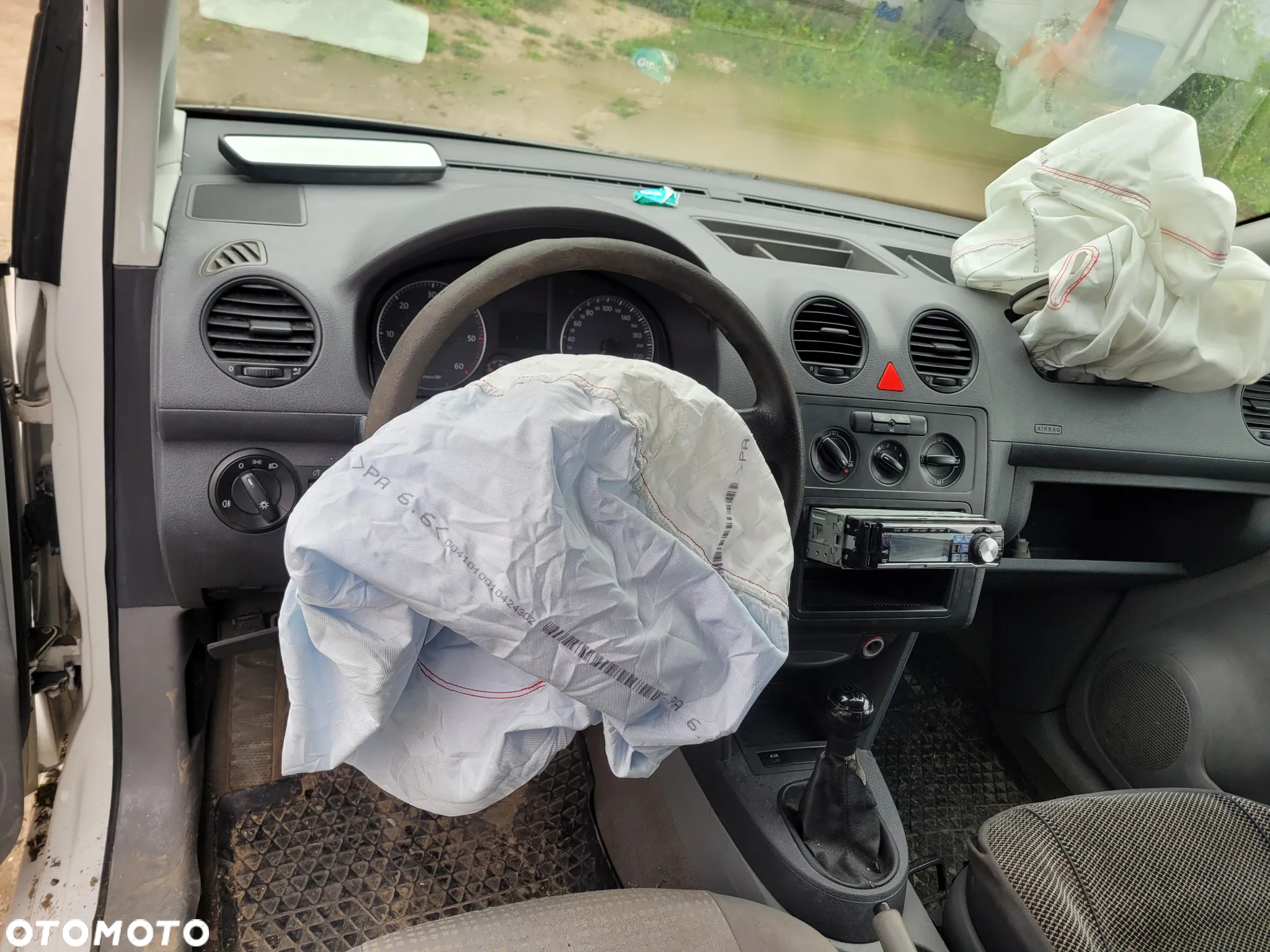 VW VOLKSWAGEN CADDY III fotel fotele kanapa deska kokpit podsufitka boczek boczki klamka podłokietnik licznik - 2