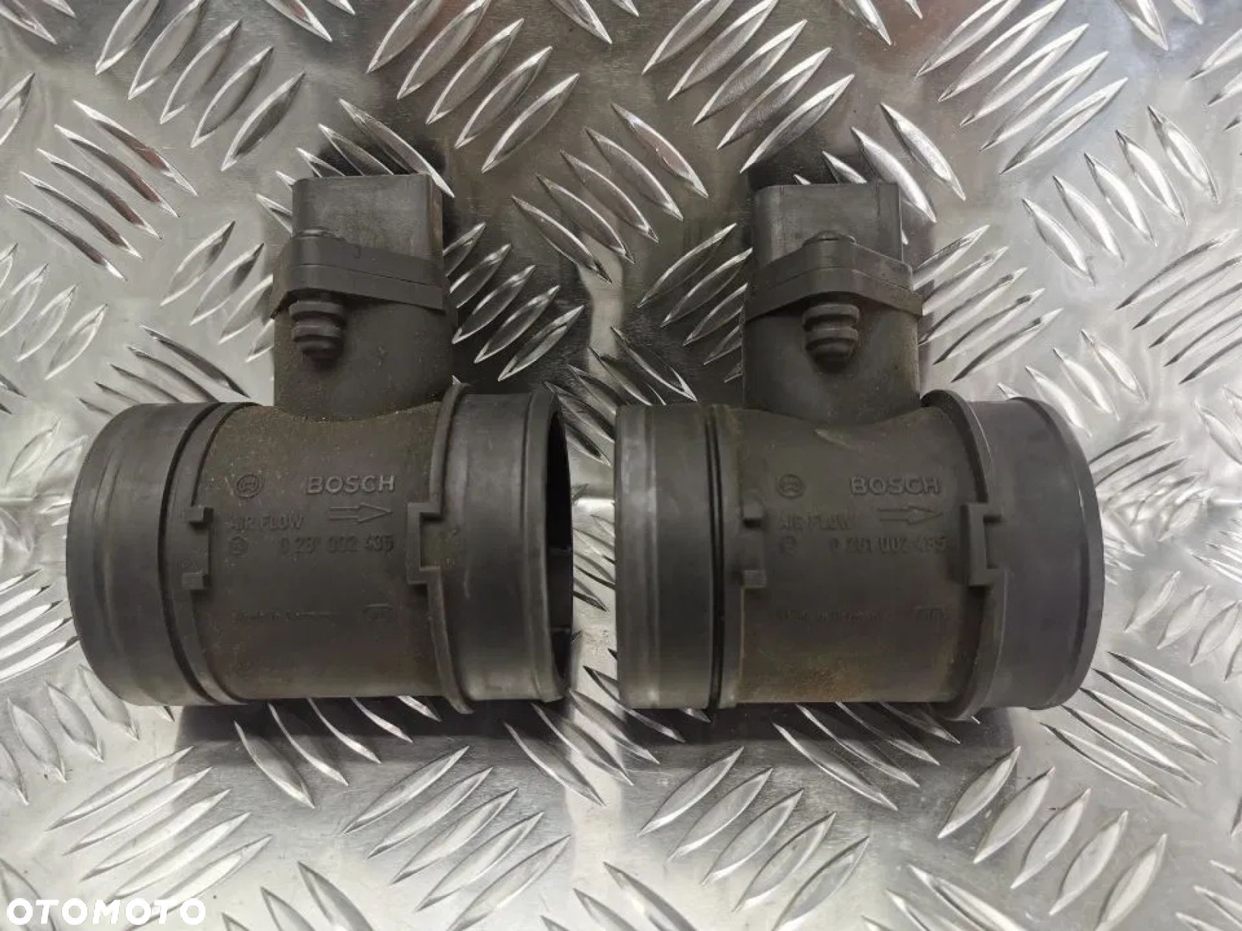 PORSCHE CAYENNE 955 7L 03-07R PRZEPLYWOMIERZ 4.5 V8 0281002435 - 1
