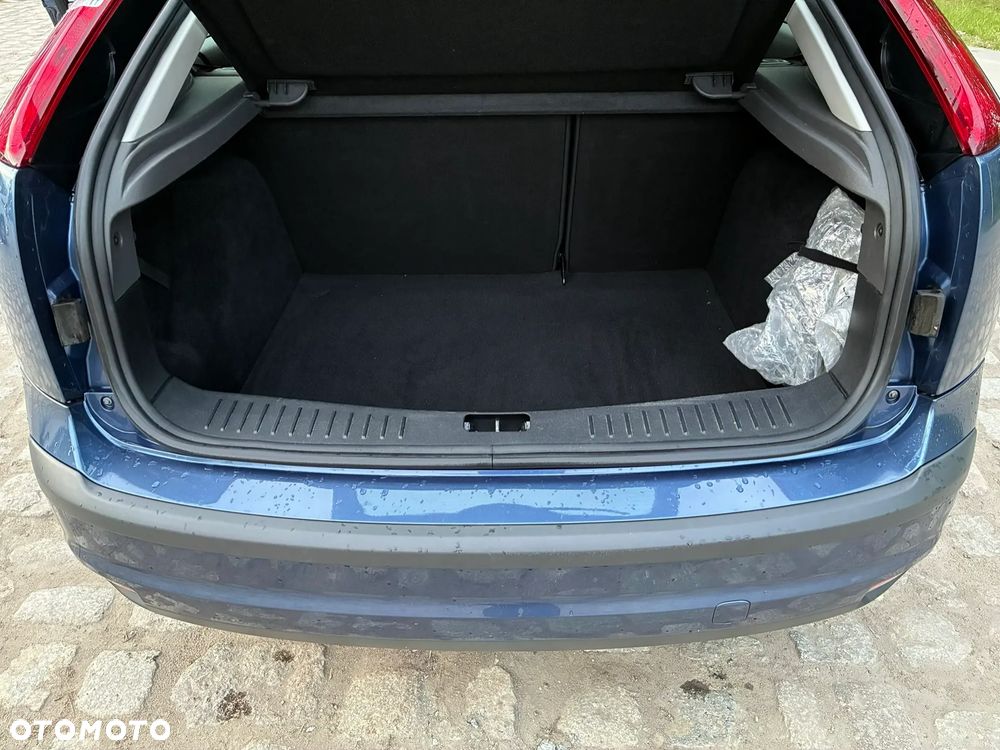 Ford Focus 2.0 Ghia - 4