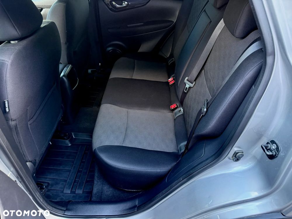 Nissan Qashqai 1.2 DIG-T Acenta Xtronic EU6 - 18