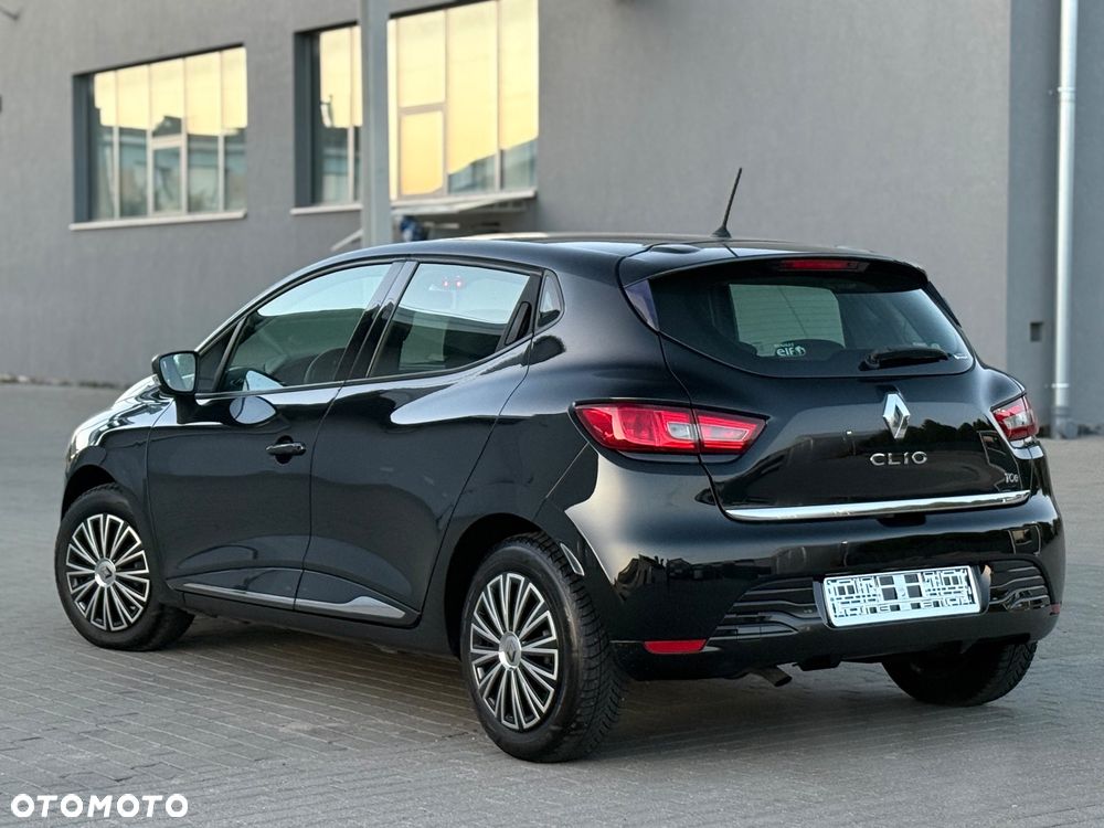 Renault Clio - 9