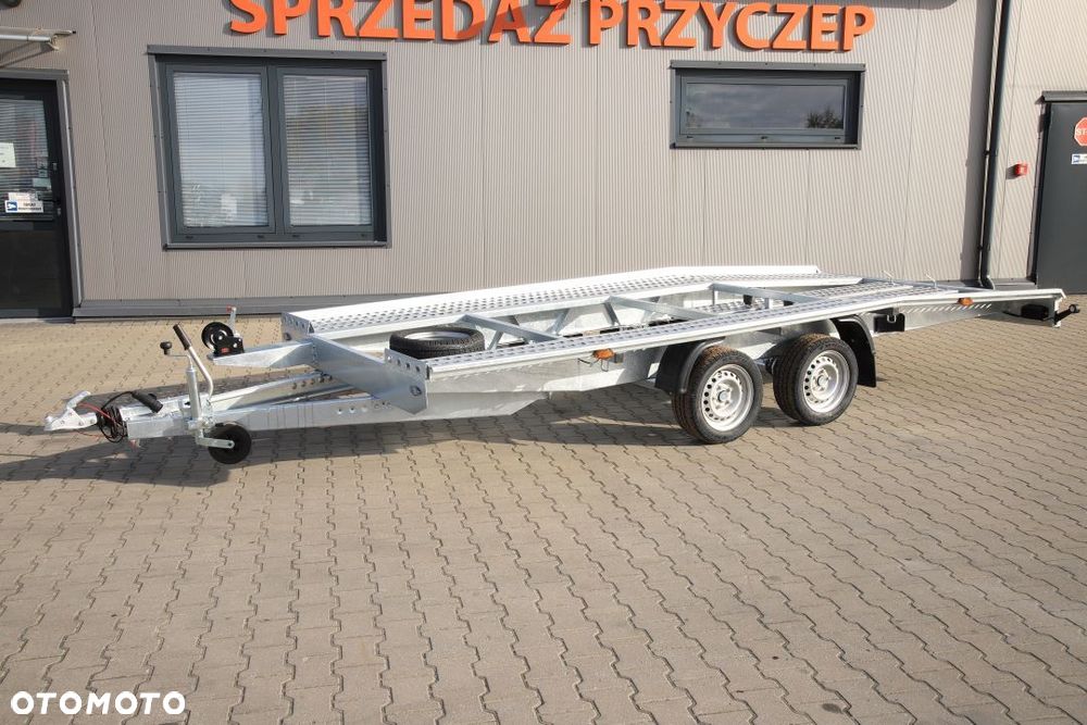 Niewiadów Jupiter 4,5 x 2.1 DMC 2700 KG Koła 195R13C - 1