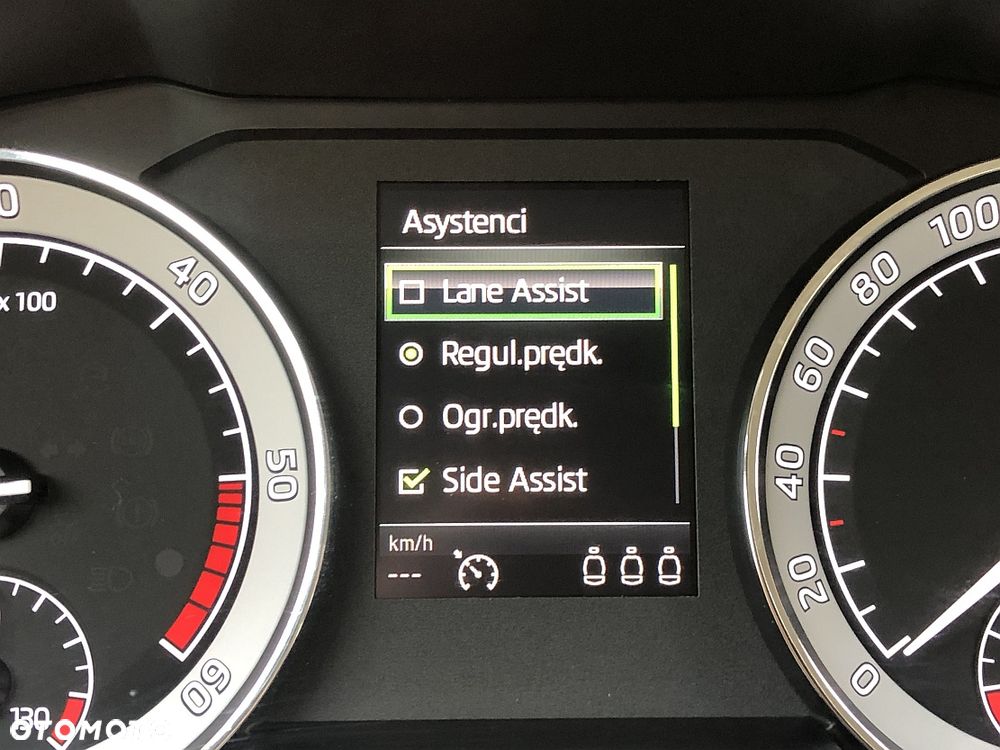 Skoda Superb 2.0 TDI SCR Style DSG - 27