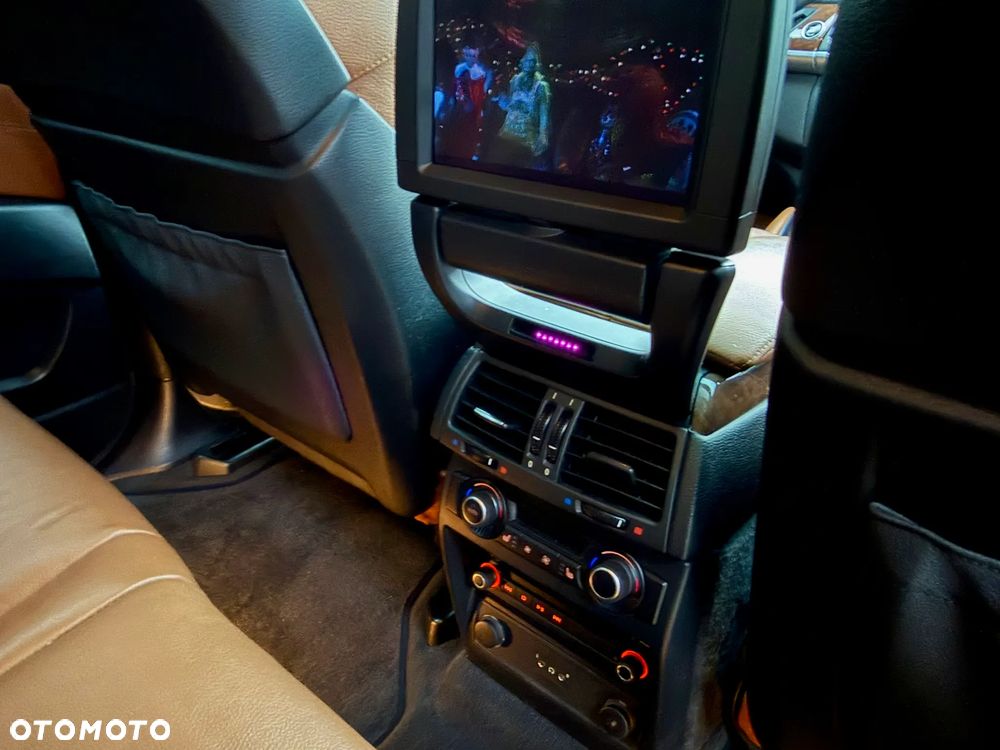 BMW X6 xDrive35i - 18