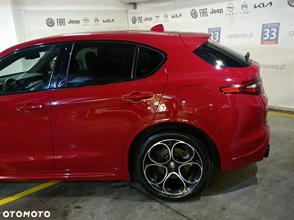Alfa Romeo Stelvio - 4