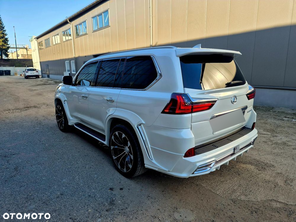 Lexus LX 570 Omotenashi - 9