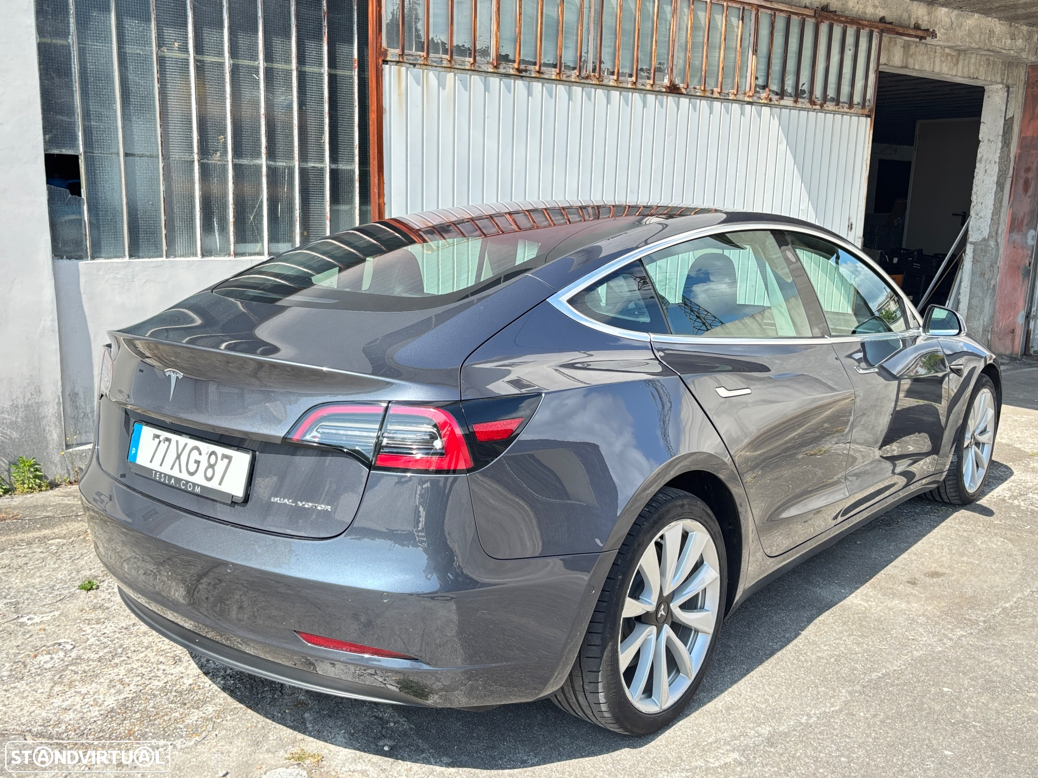 Tesla Model 3 Long-Range Dual Motor AWD - 2