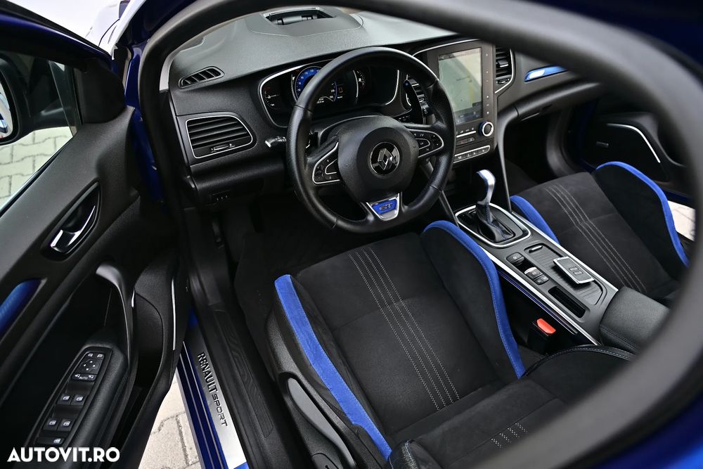 Renault Megane ENERGY TCe 205 EDC GT - 15