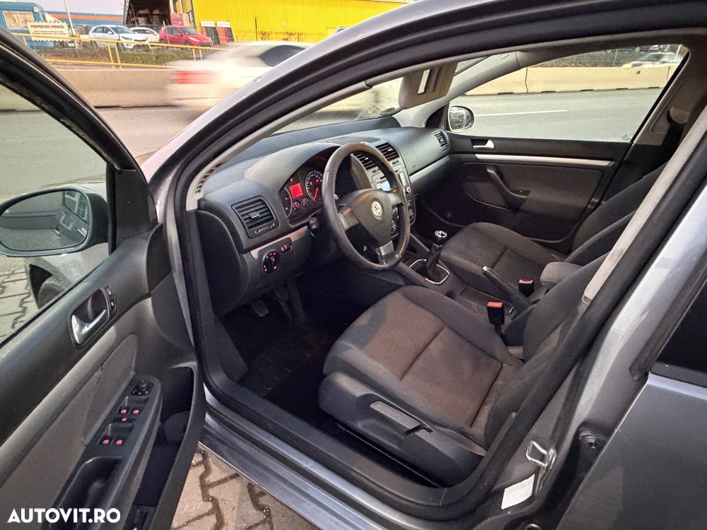 Volkswagen Golf 1.9 TDI DPF Tour - 13